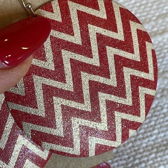 💐5/25 2 pair large round bold metal red glitter chevron mother of pearl dangle - Picture 5 of 10